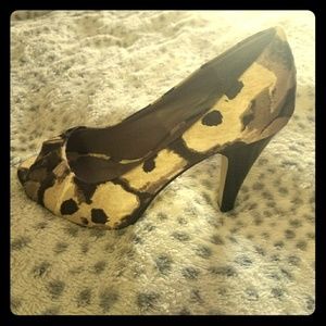 Size 6.5 Madden Girl platform peep toe heels